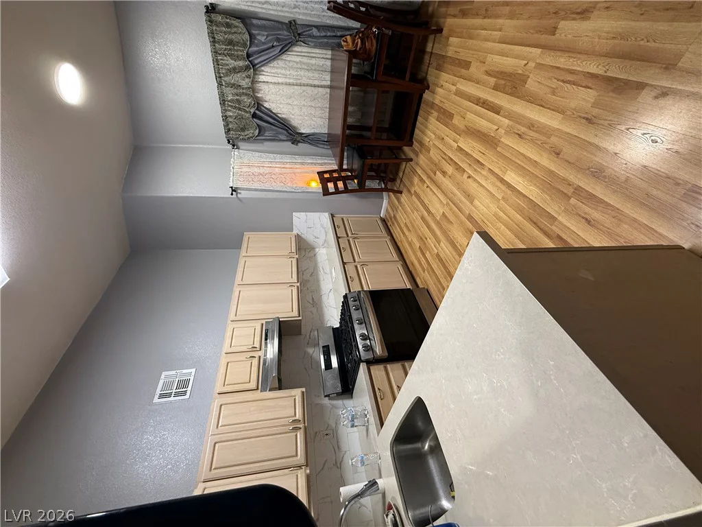 3933 Lazy Pine, Las Vegas, NV 89108
