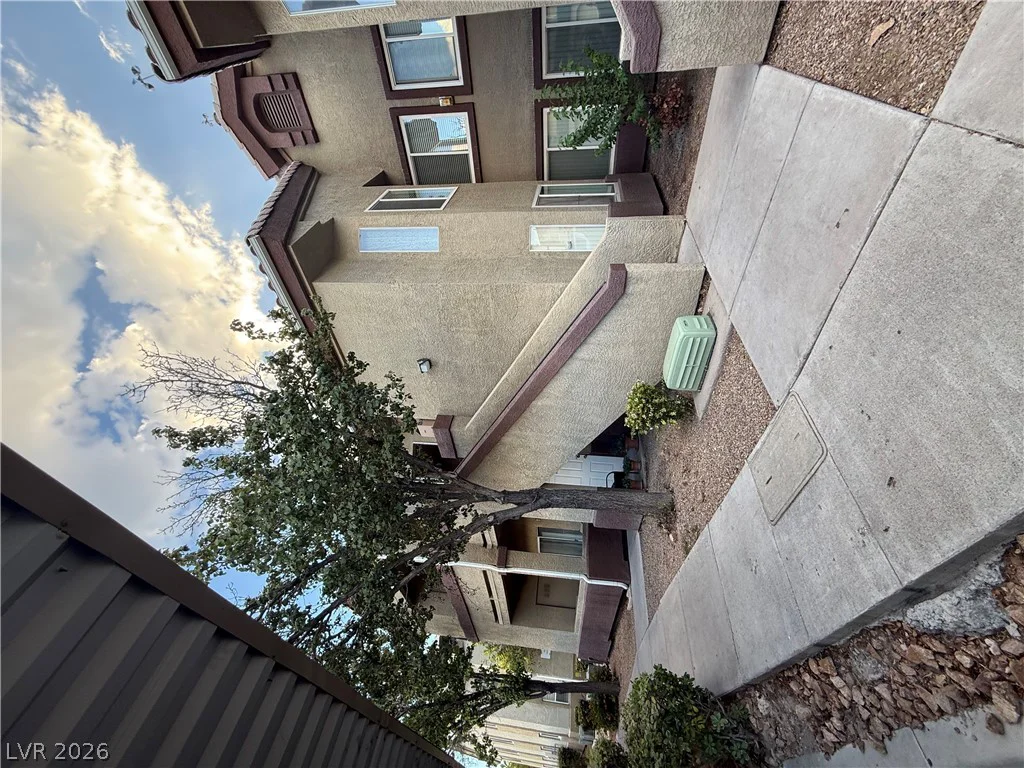 3933 Lazy Pine, Las Vegas, NV 89108