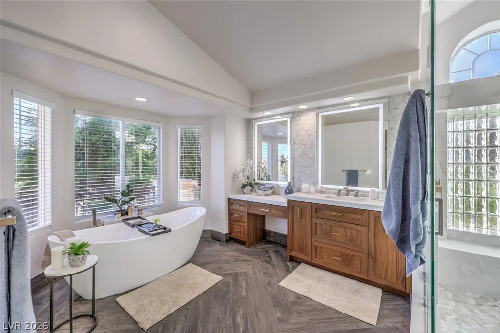 1705 Corta Bella, Las Vegas, NV 89134