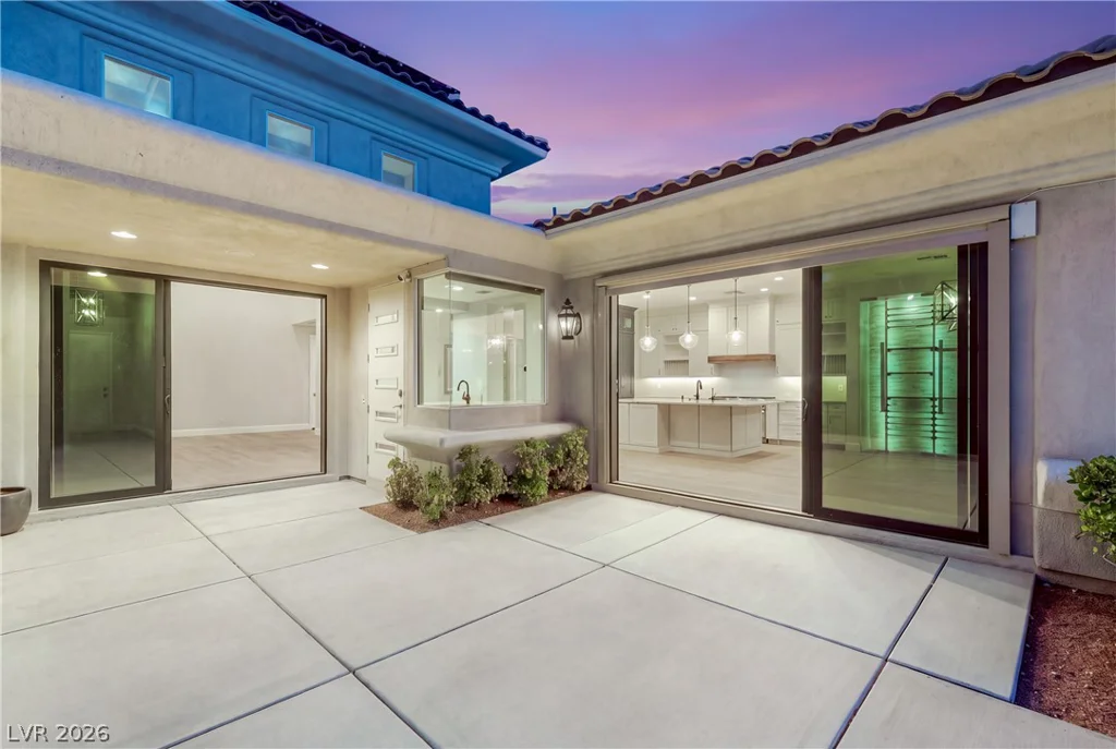 2575 Turtle Head Peak, Las Vegas, NV 89135