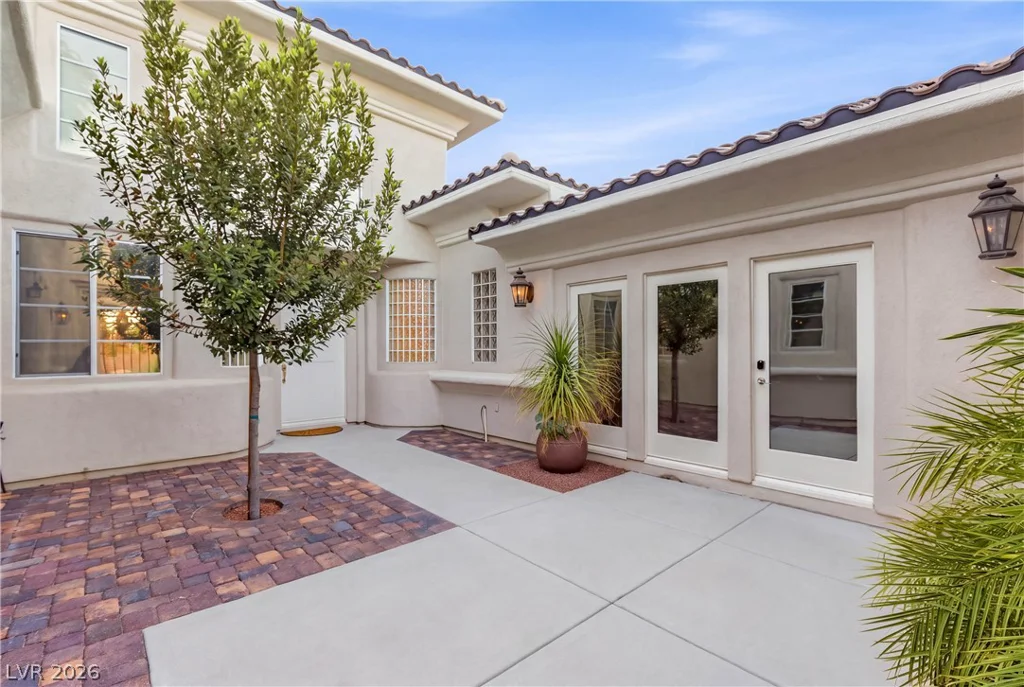 2575 Turtle Head Peak, Las Vegas, NV 89135