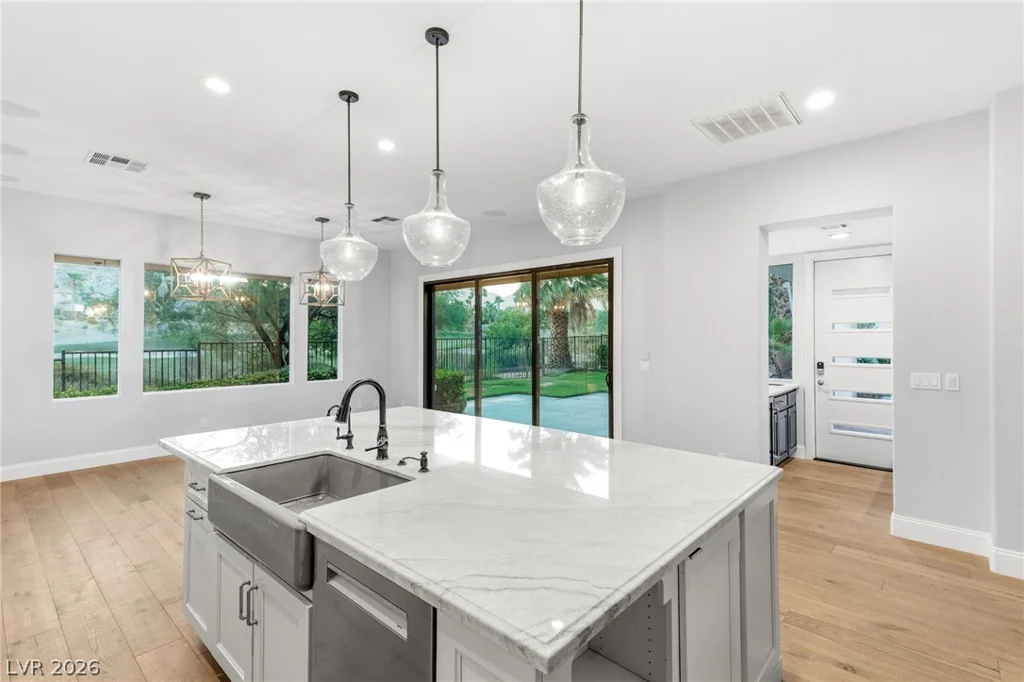 2575 Turtle Head Peak, Las Vegas, NV 89135