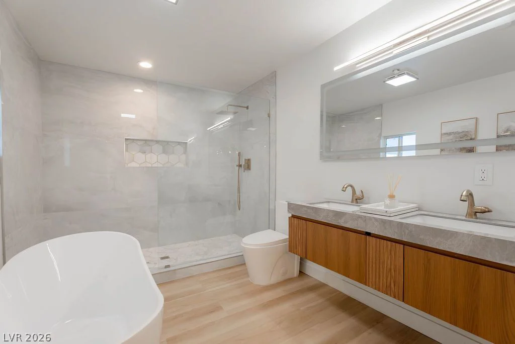 2106 Oakey, Las Vegas, NV 89102