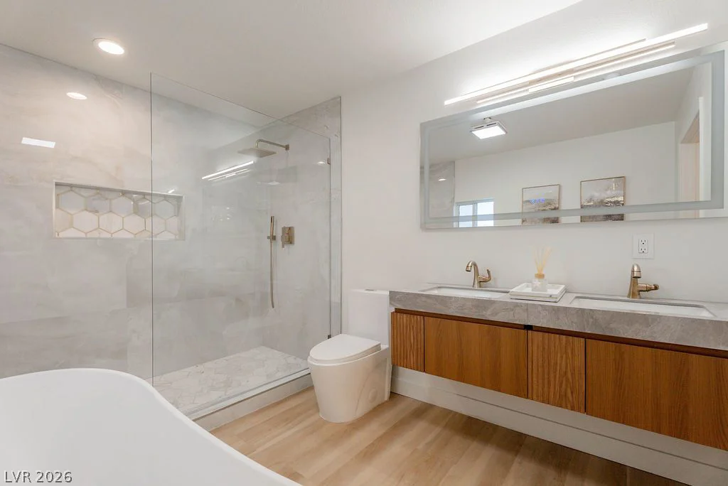 2106 Oakey, Las Vegas, NV 89102