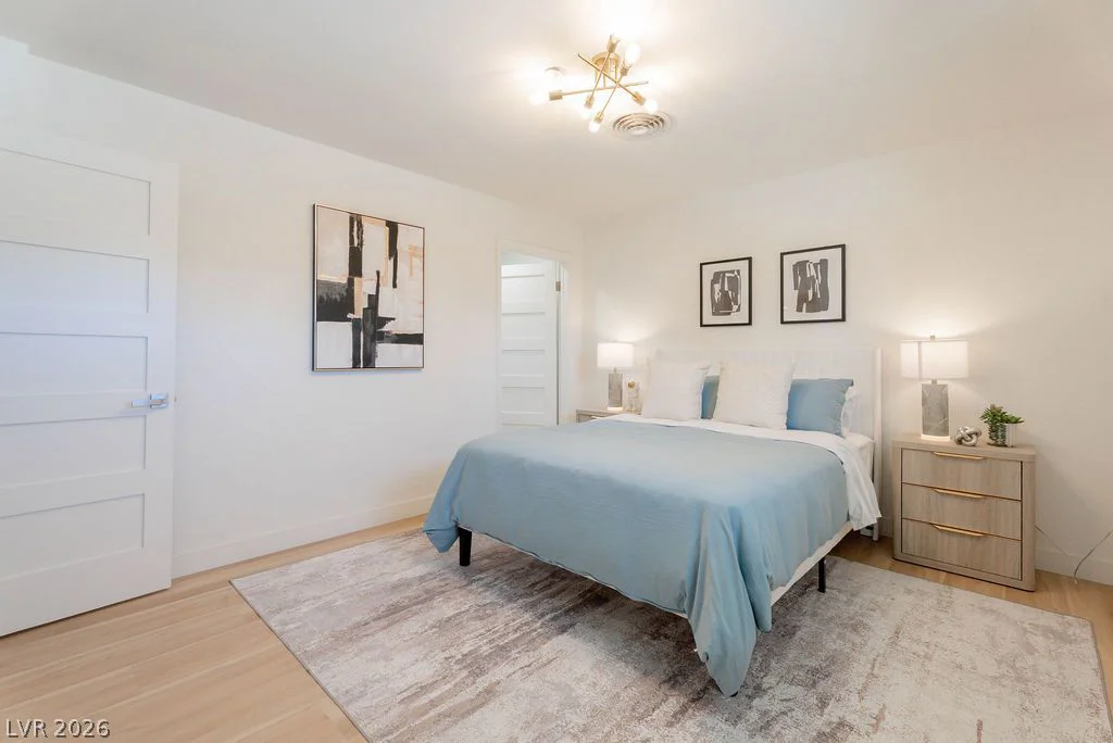 2106 Oakey, Las Vegas, NV 89102