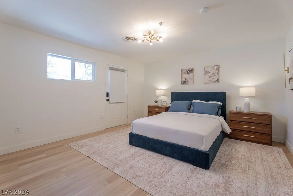 2106 Oakey, Las Vegas, NV 89102