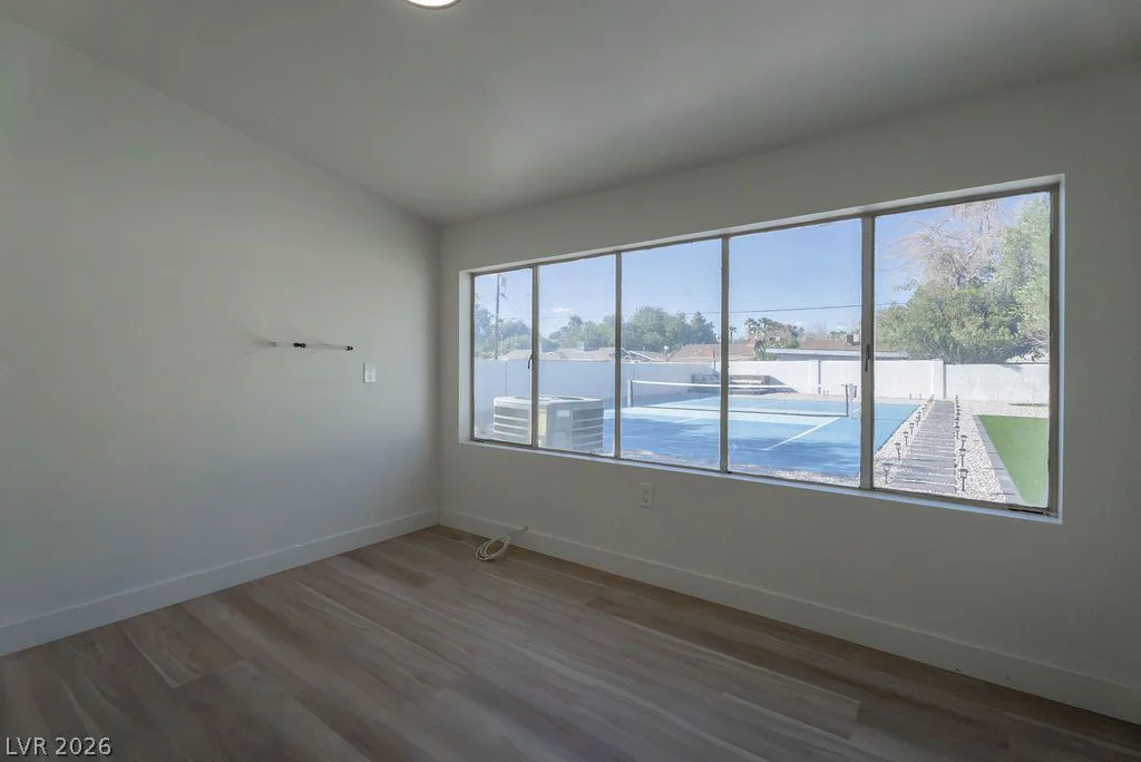 2106 Oakey, Las Vegas, NV 89102