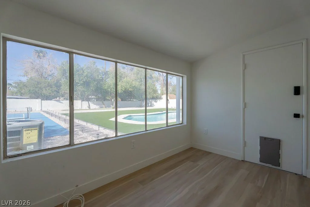 2106 Oakey, Las Vegas, NV 89102