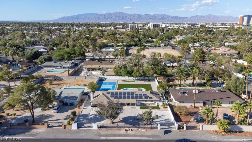 2106 Oakey, Las Vegas, NV 89102