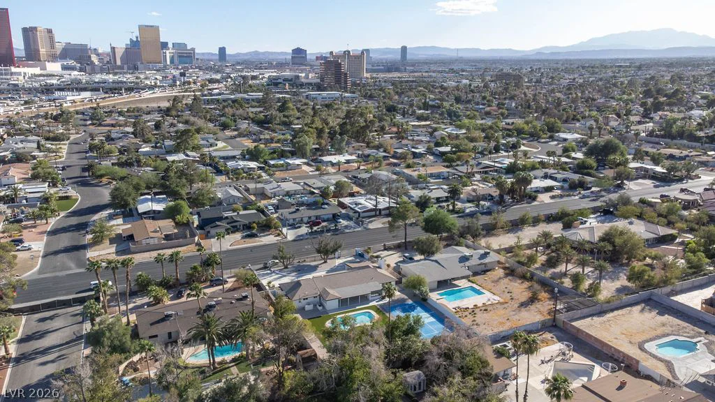 2106 Oakey, Las Vegas, NV 89102