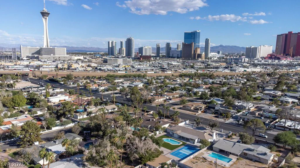 2106 Oakey, Las Vegas, NV 89102