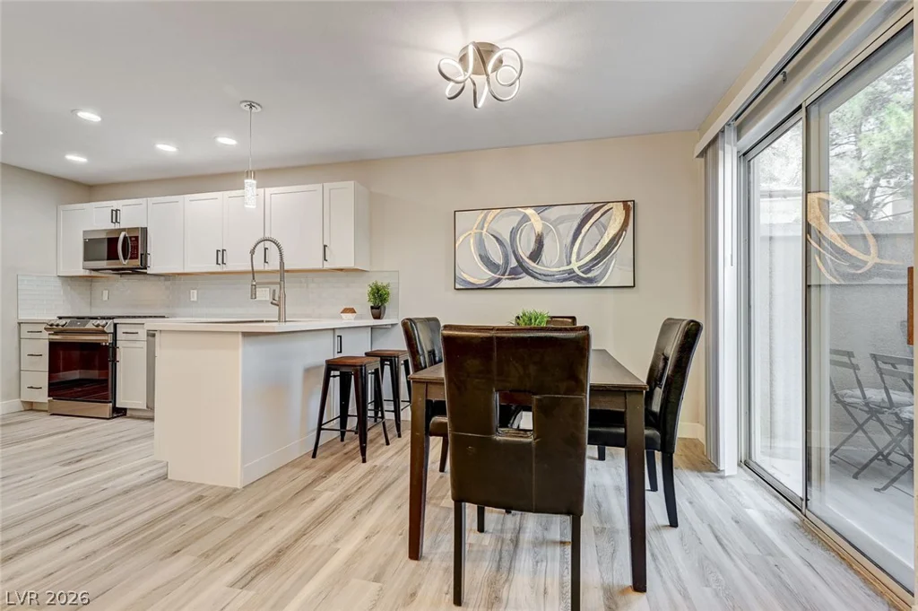 3950 Sandhill, Las Vegas, NV 89121
