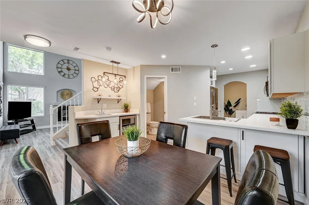 3950 Sandhill, Las Vegas, NV 89121