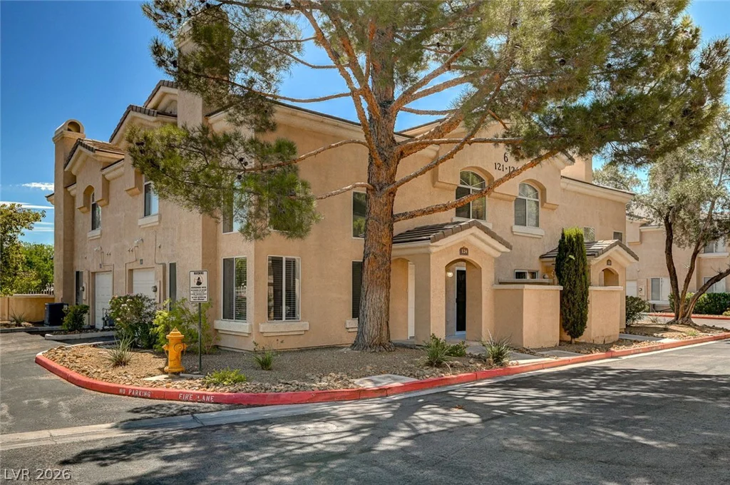 3950 Sandhill, Las Vegas, NV 89121