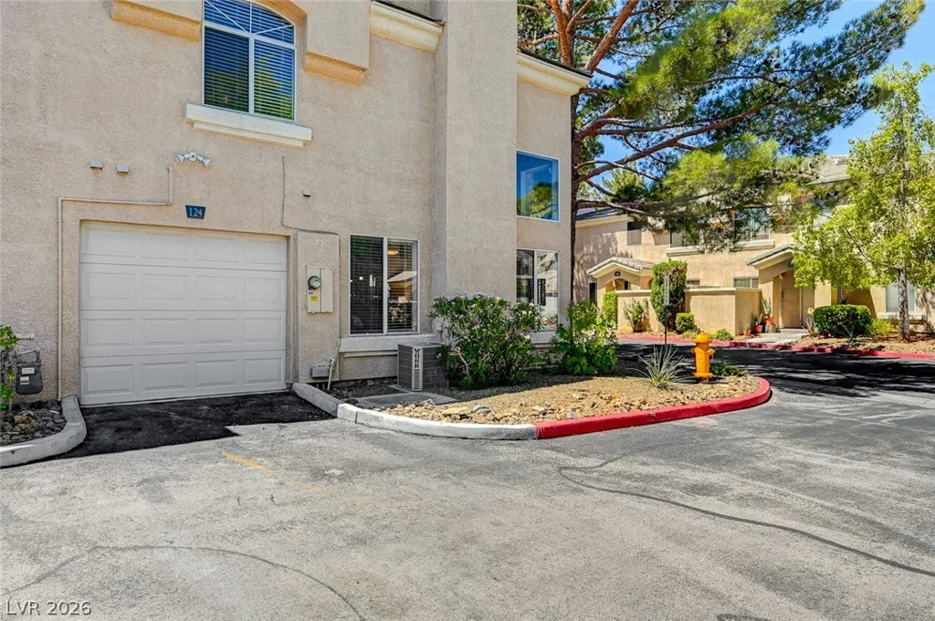 3950 Sandhill, Las Vegas, NV 89121