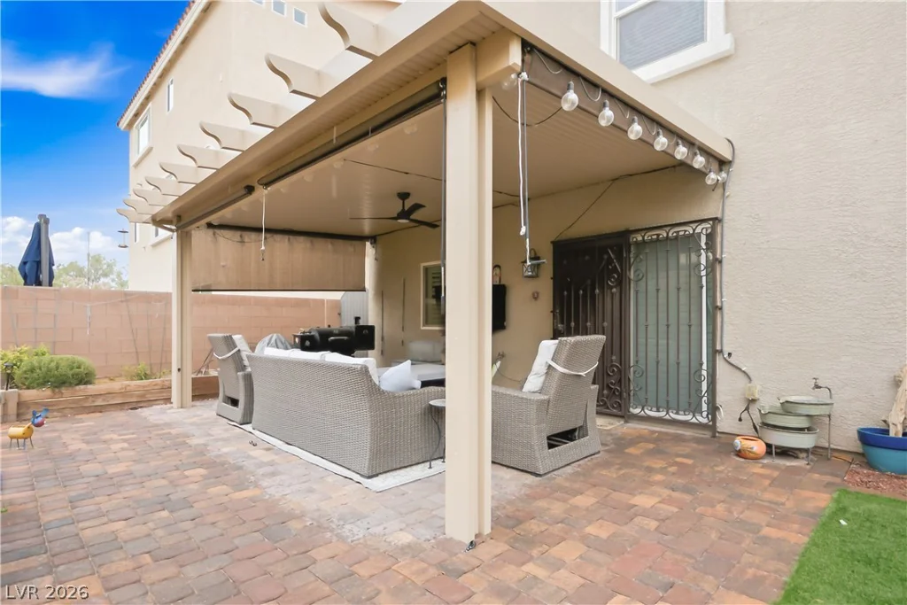 10121 Arbor Brook, Las Vegas, NV 89141