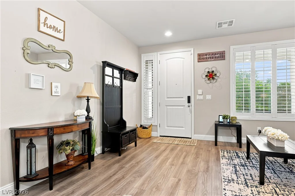 10121 Arbor Brook, Las Vegas, NV 89141