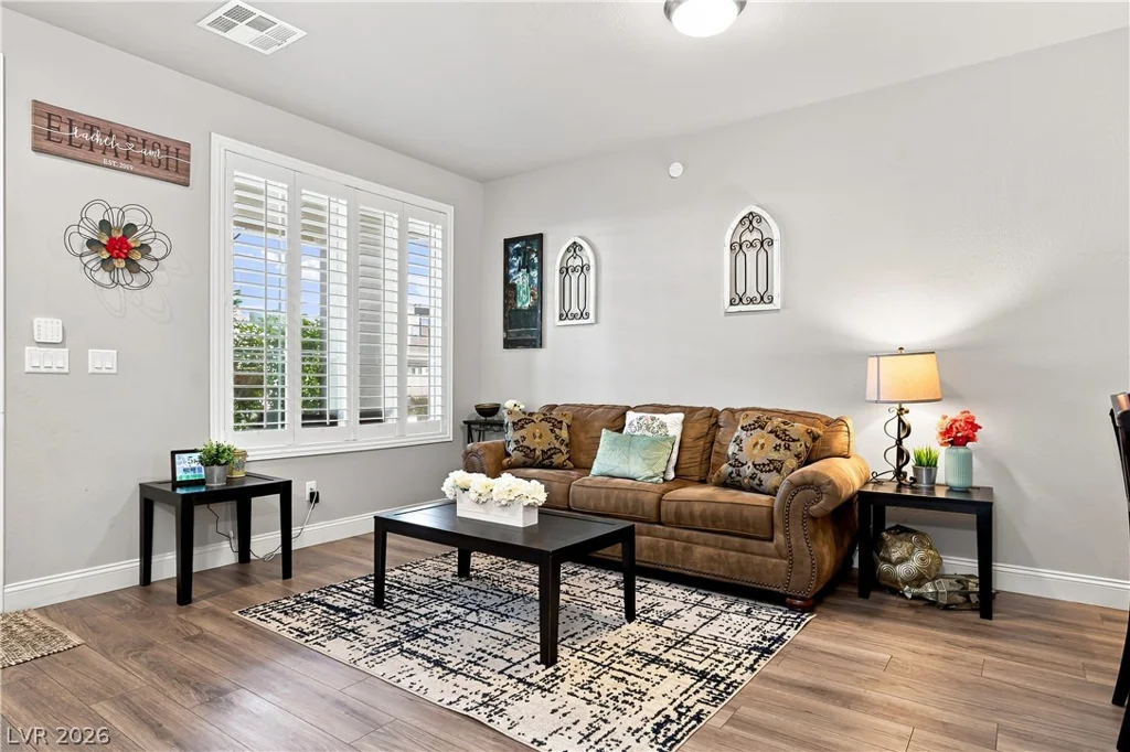 10121 Arbor Brook, Las Vegas, NV 89141