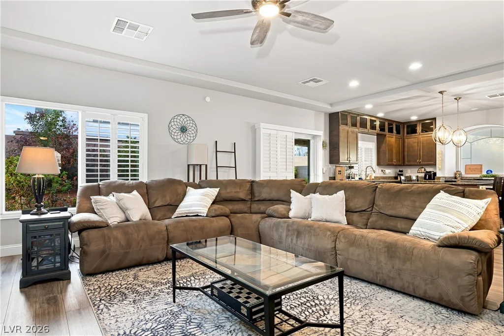 10121 Arbor Brook, Las Vegas, NV 89141