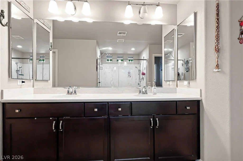 10121 Arbor Brook, Las Vegas, NV 89141