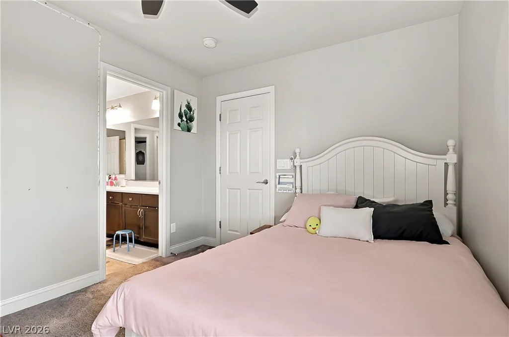 10121 Arbor Brook, Las Vegas, NV 89141