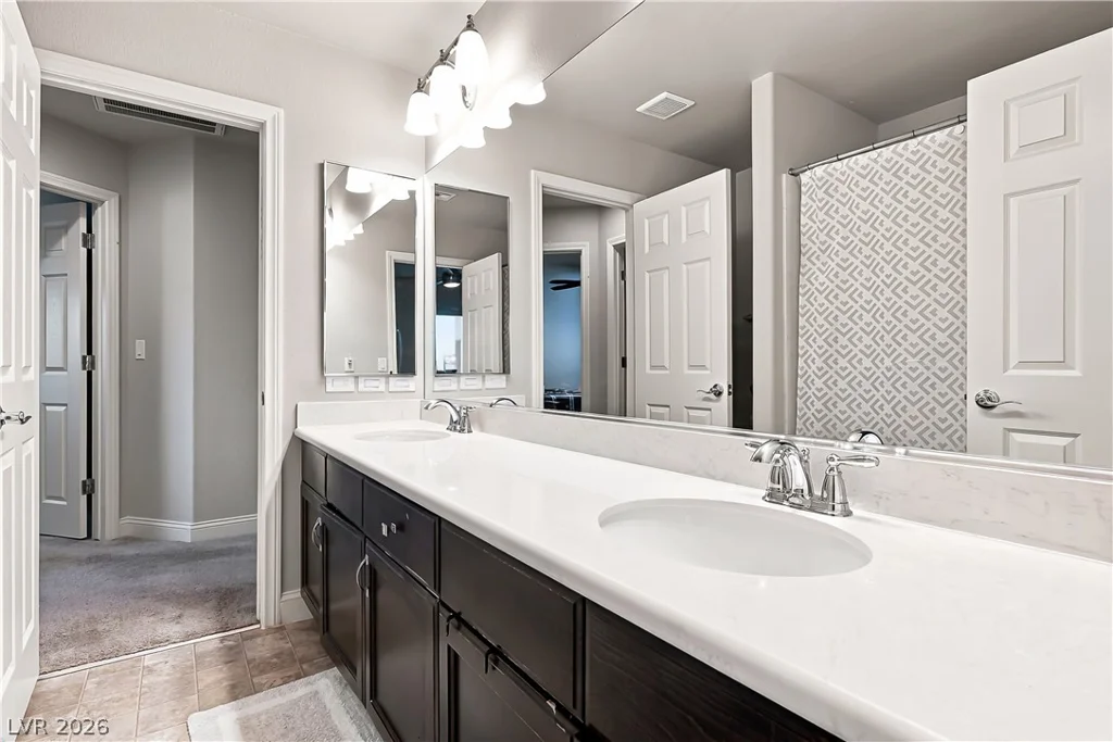 10121 Arbor Brook, Las Vegas, NV 89141