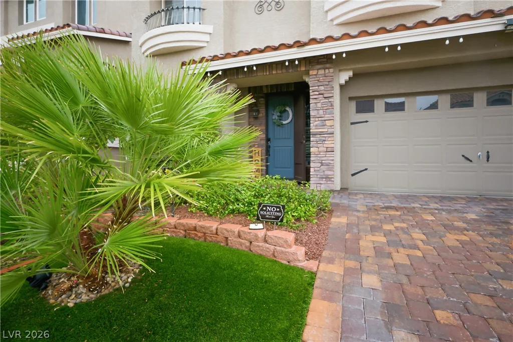 10121 Arbor Brook, Las Vegas, NV 89141