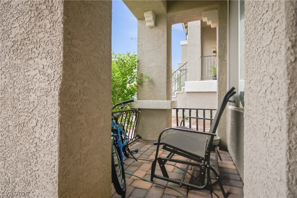 10121 Arbor Brook, Las Vegas, NV 89141