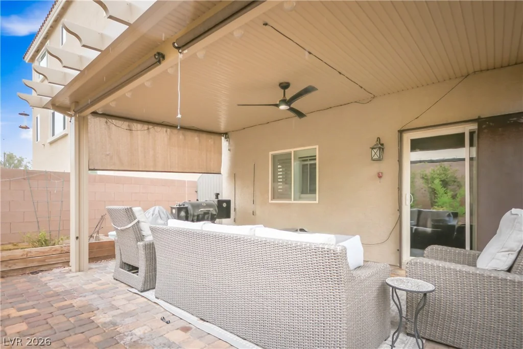 10121 Arbor Brook, Las Vegas, NV 89141