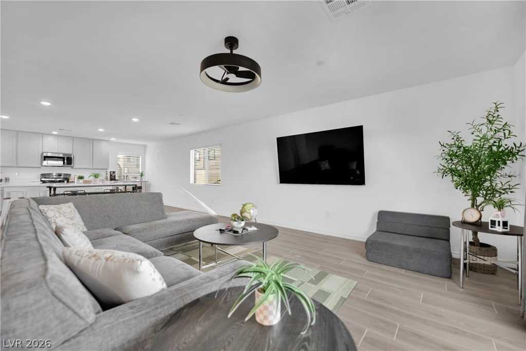 3558 Reserve, Las Vegas, NV 89129