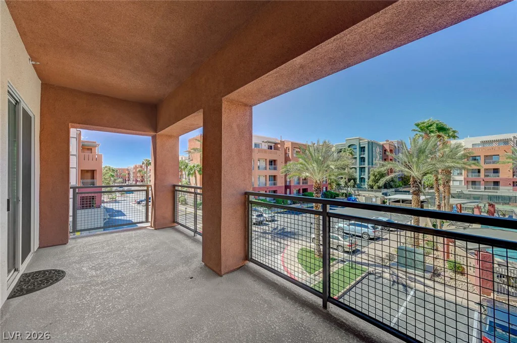 83 Agate, Las Vegas, NV 89123