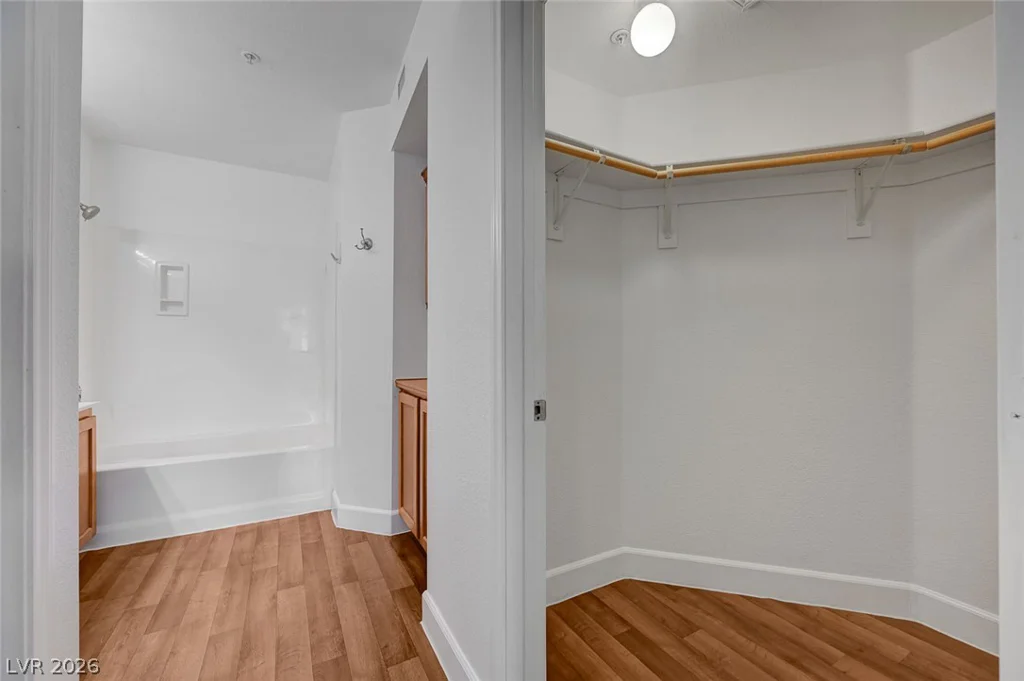 83 Agate, Las Vegas, NV 89123
