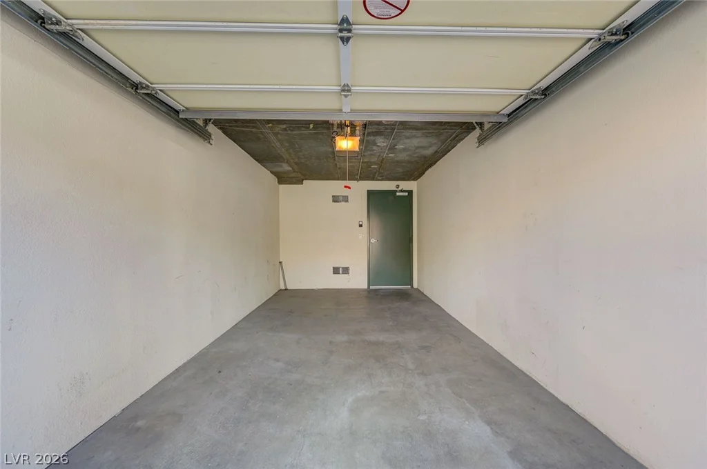83 Agate, Las Vegas, NV 89123