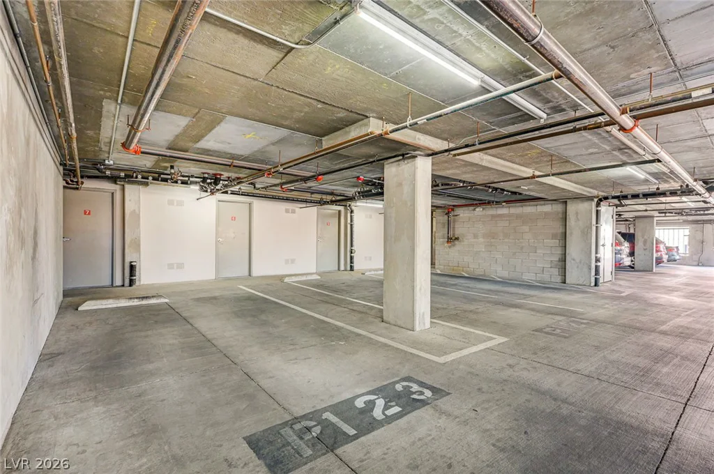 83 Agate, Las Vegas, NV 89123