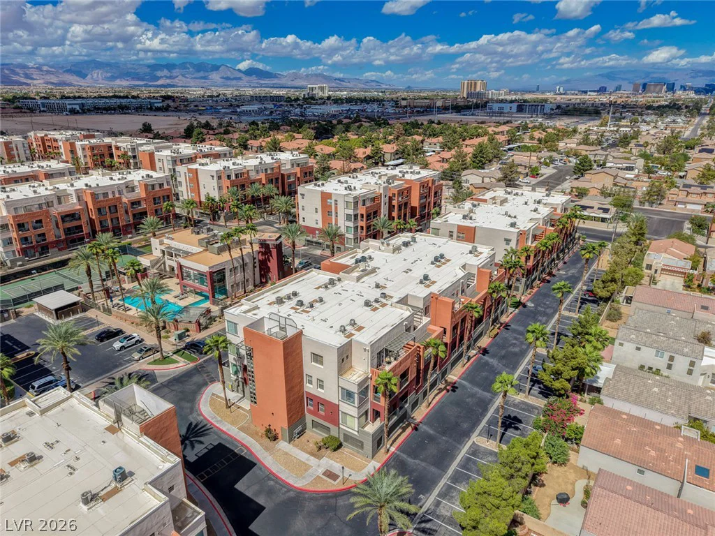 83 Agate, Las Vegas, NV 89123