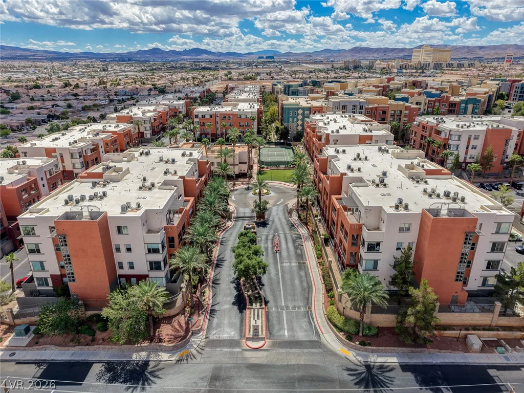 83 Agate, Las Vegas, NV 89123