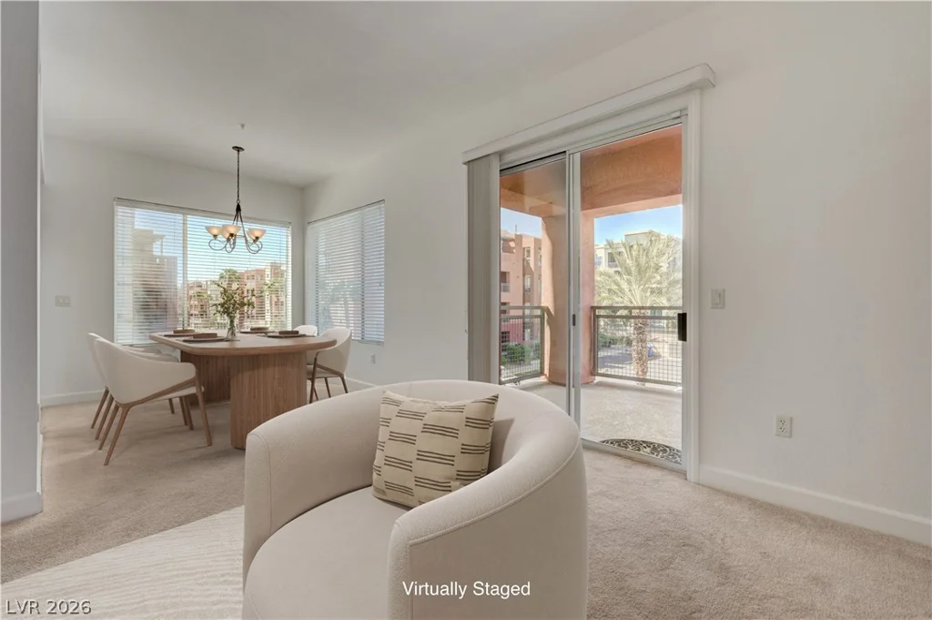 83 Agate, Las Vegas, NV 89123