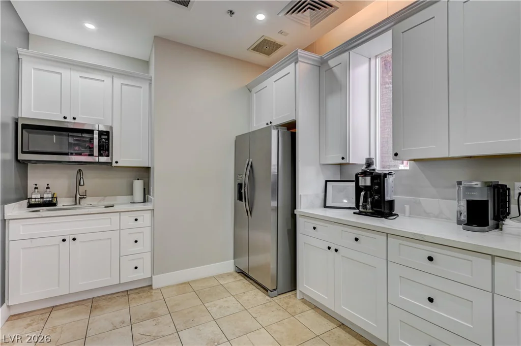 83 Agate, Las Vegas, NV 89123