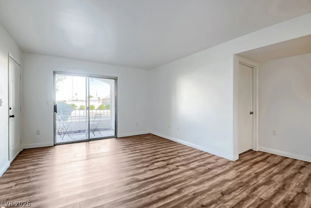 7885 Flamingo, Las Vegas, NV 89147