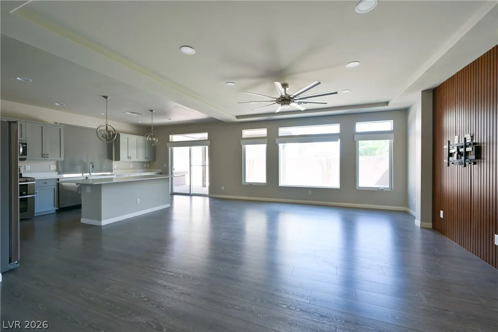 7266 Gypsy Canyon, Las Vegas, NV 89118