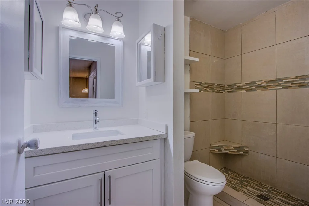 2456 Paradise Village, Las Vegas, NV 89120
