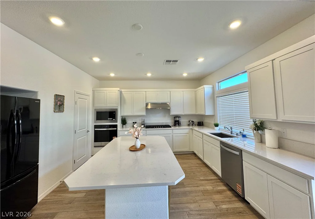 5763 Yellow House, Las Vegas, NV 89113
