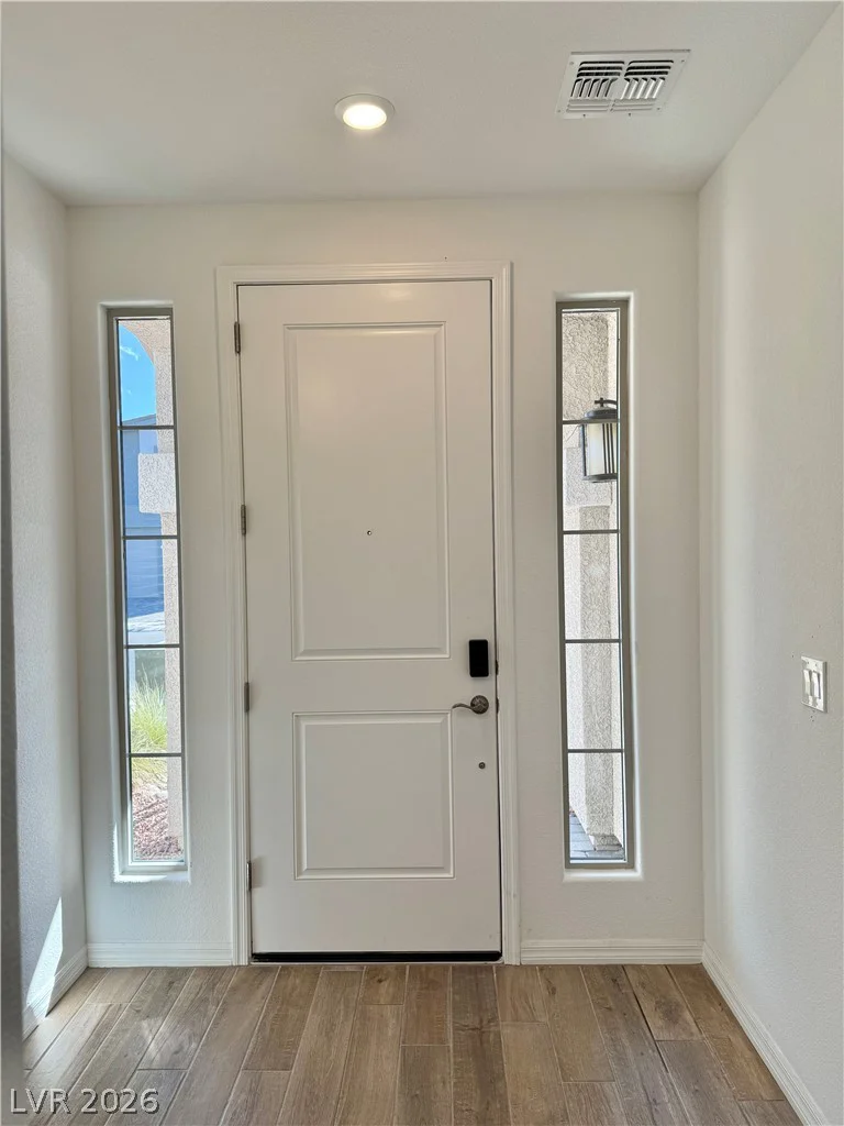 5763 Yellow House, Las Vegas, NV 89113