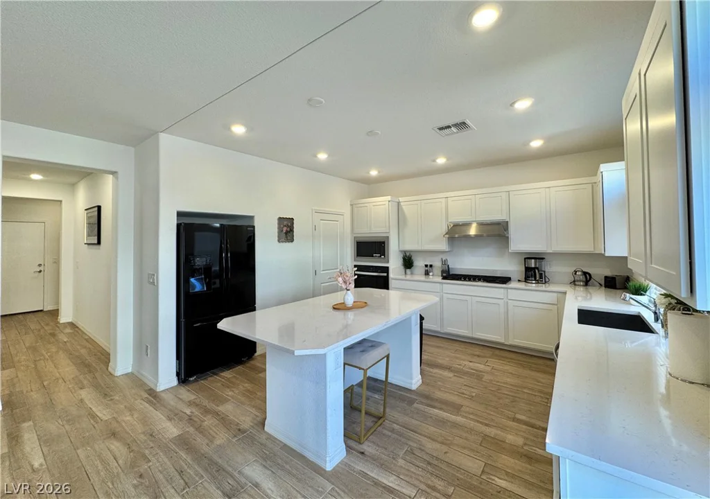 5763 Yellow House, Las Vegas, NV 89113