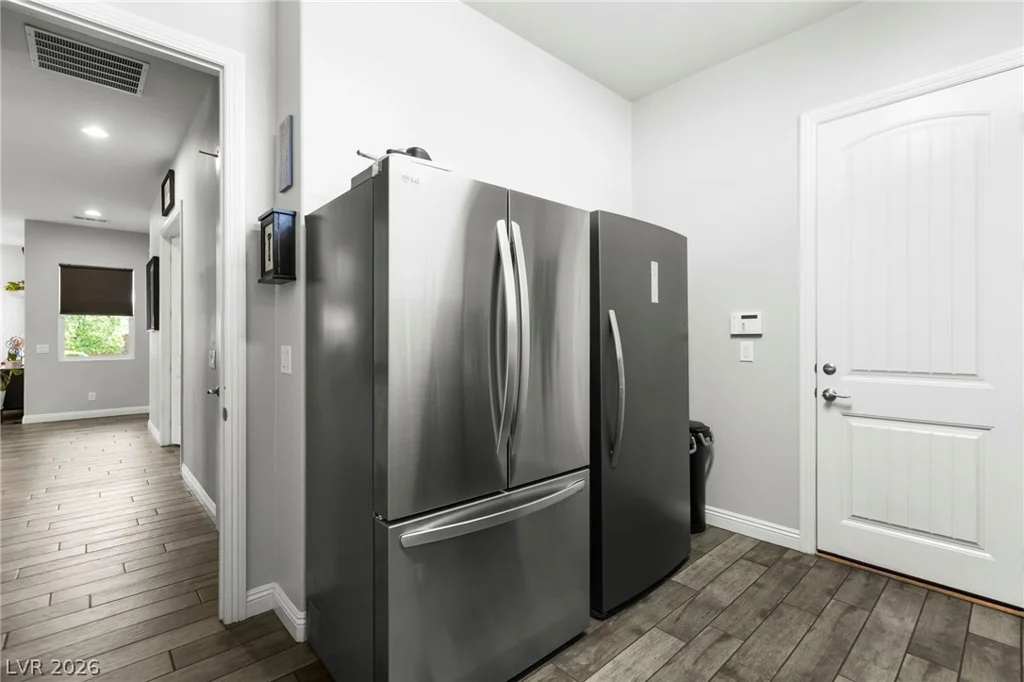 327 Castle Wynd, Las Vegas, NV 89183