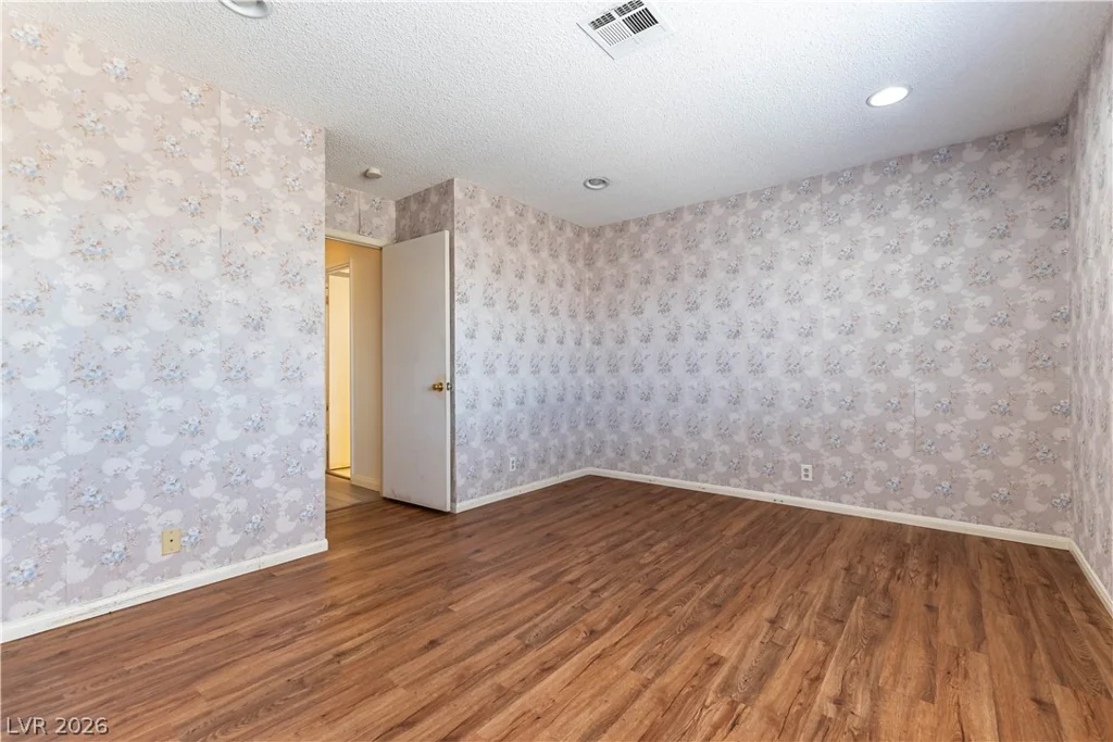 6235 Adenmoor Court, Las Vegas, NV 89156