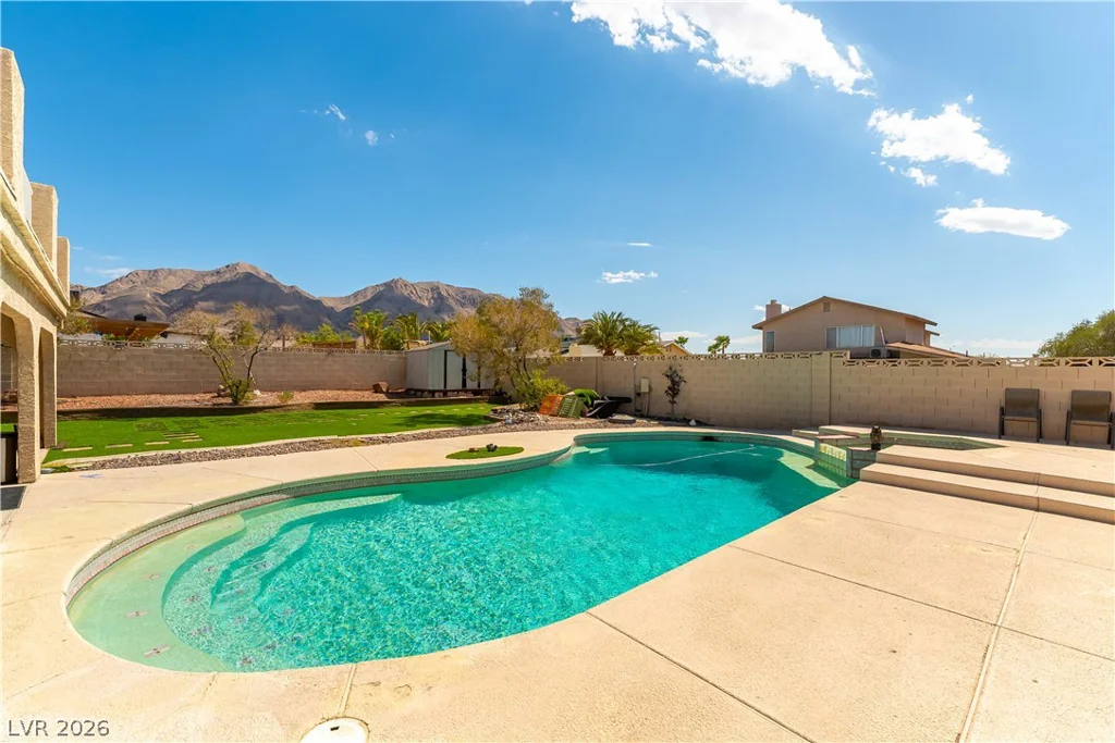 6235 Adenmoor Court, Las Vegas, NV 89156