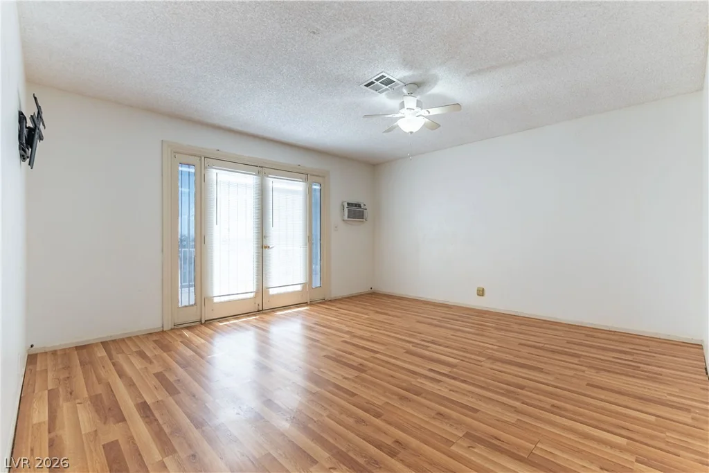6235 Adenmoor Court, Las Vegas, NV 89156