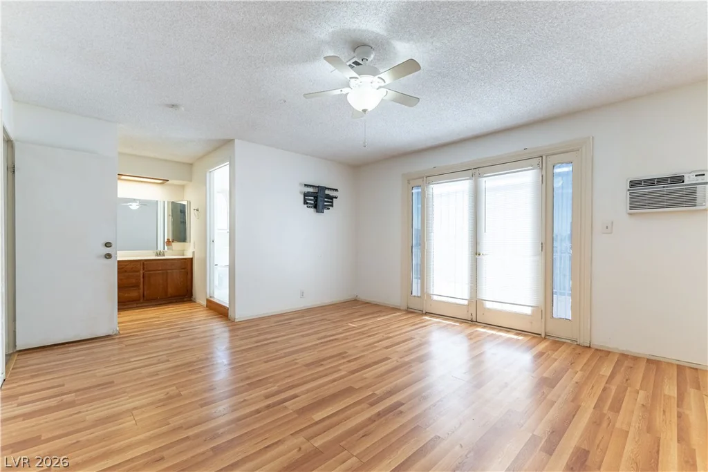6235 Adenmoor Court, Las Vegas, NV 89156