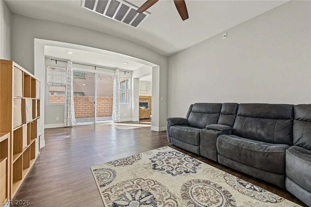 517 Ivy Spring, Las Vegas, NV 89138